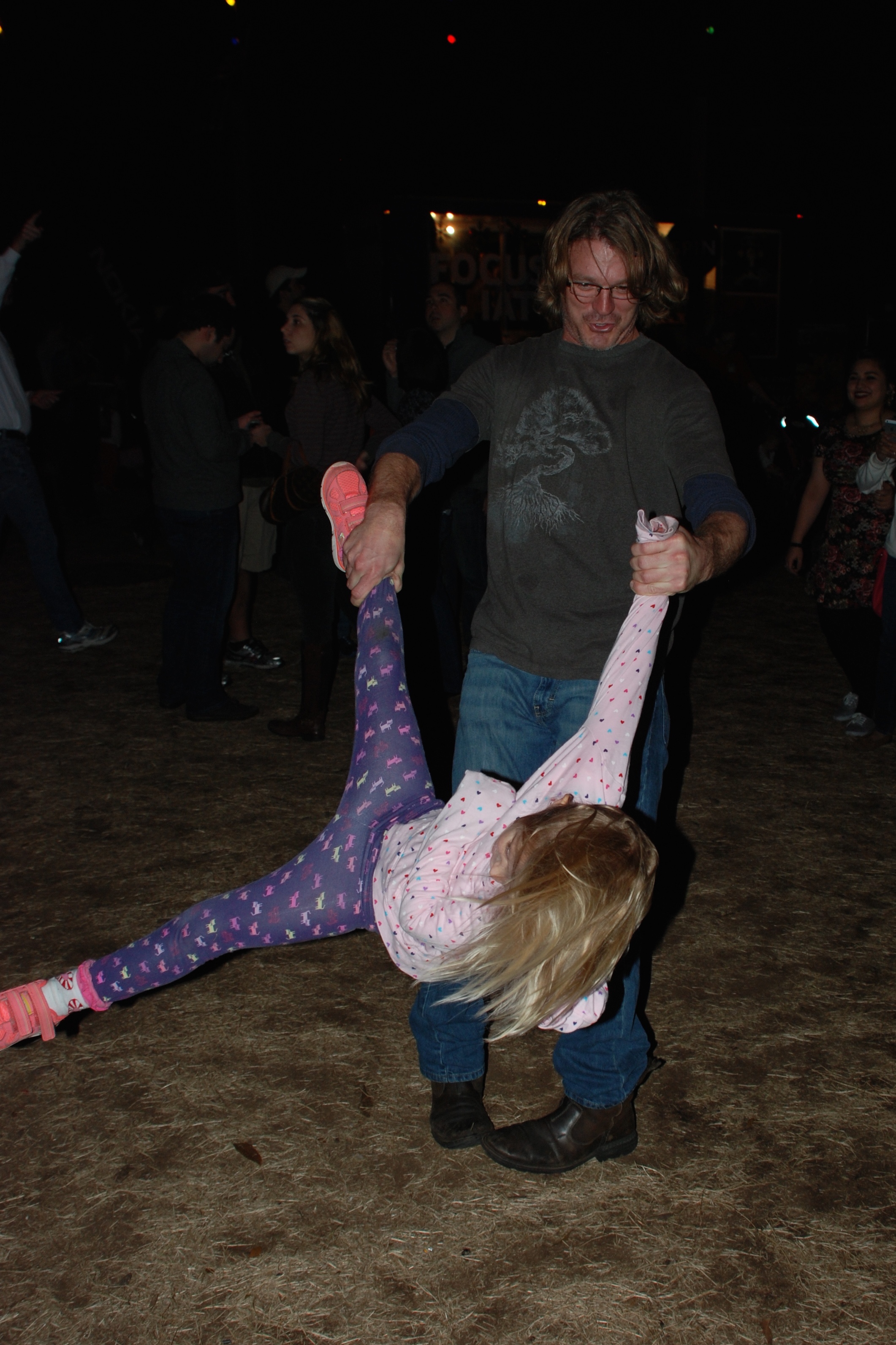 2013-12-20 20-00-16 Trail of Lights.jpg
